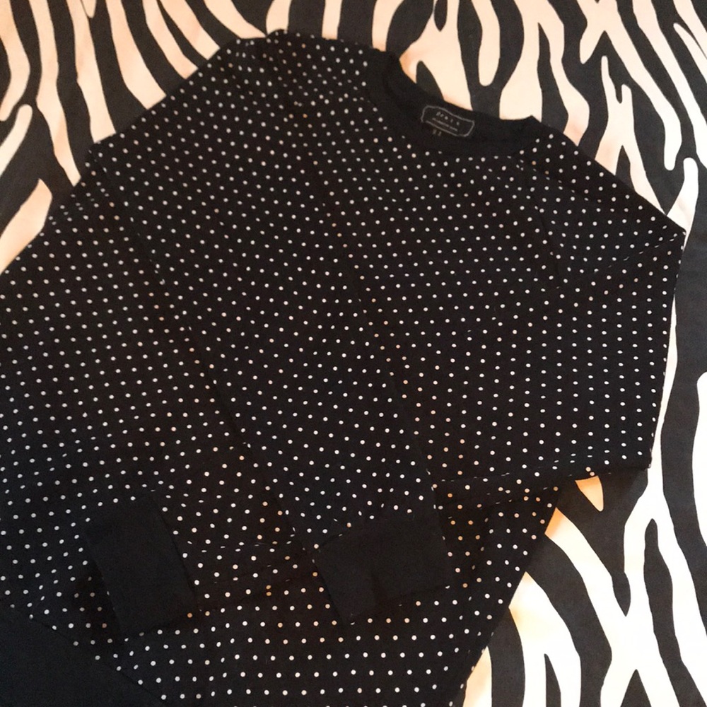 Black and white polka dot Forever 21 sweatshirt